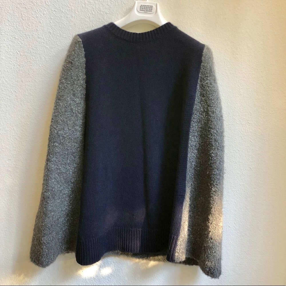 Chic DKNY wool blend poncho
